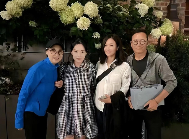 豪宅|6位移居国外的明星，开豪车住豪宅，国内赚钱国外花