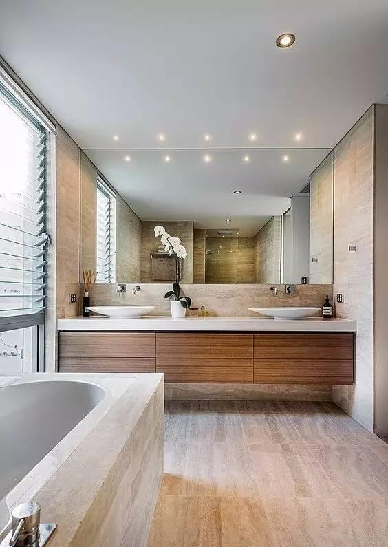 入户门正对厕所门怎么办？没想到老公这么聪明，轻松解决格局问题