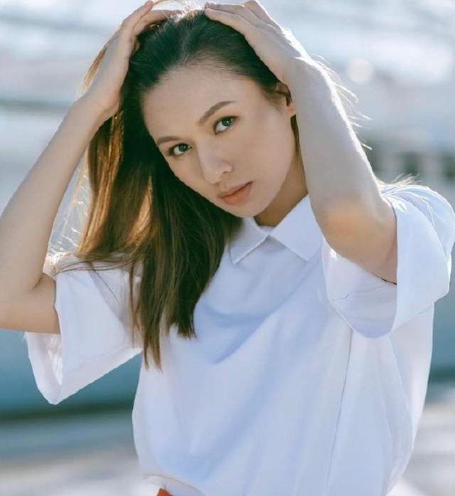 猩球崛起3|港姐冠军靠网络找回失散爸爸林俊贤，他曾很红，与嘉玲祖贤传绯闻