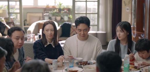 冯晓琴|《心居》这一对老姑嫂明争暗斗?虚荣攀比入骨,冯晓琴都望尘莫及