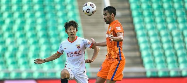 |泰山35人大名单曝光：6名00后，21人自家青训，因身高放弃归化