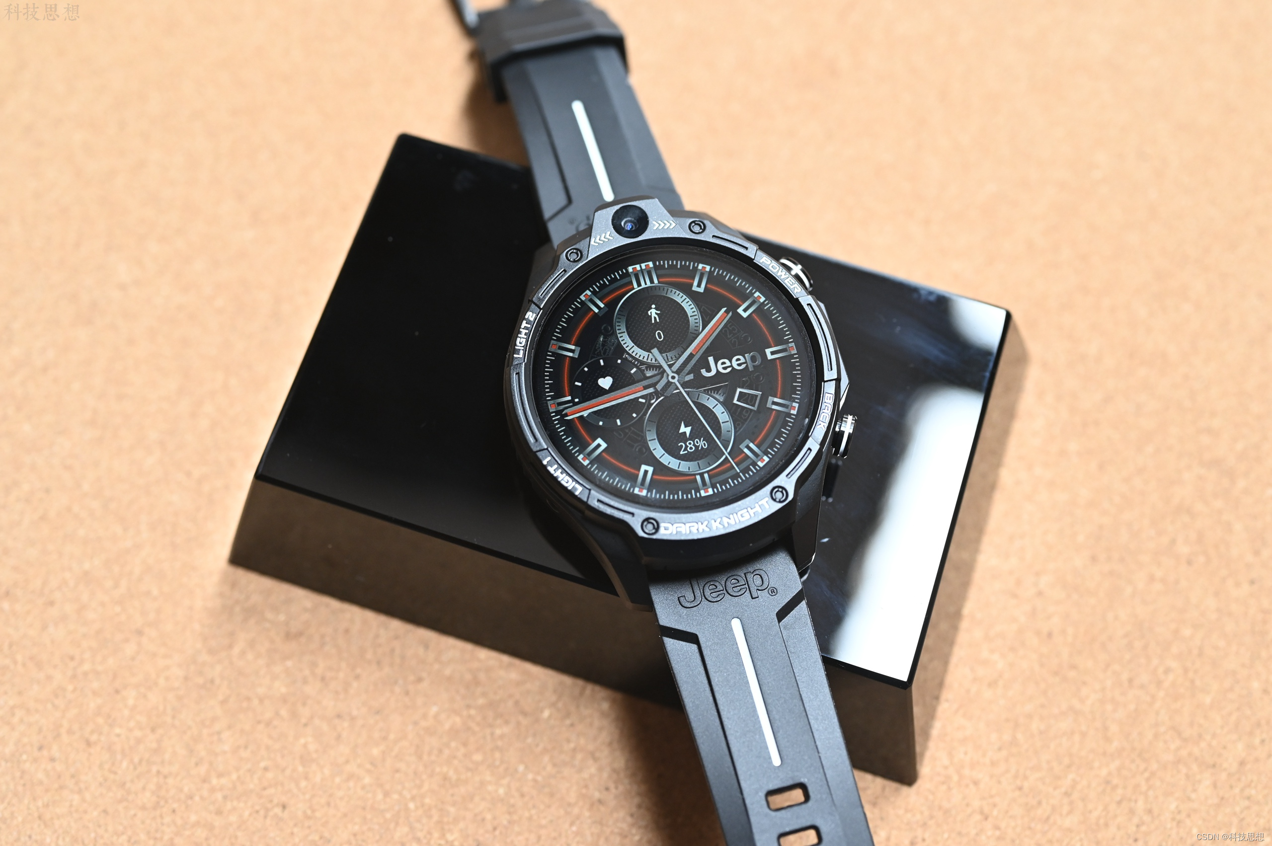 网络安全|能直接联网通话的智能手表，续航也很强，Jeep黑骑士曜上手