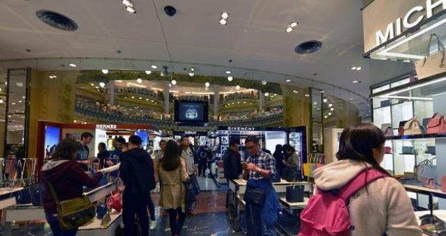 软件|“唯品会大牌”为何能便宜卖？不是假货？知情人说出背后真实原因