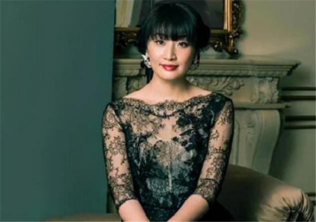 Angelababy|娃哈哈公主宗馥莉：身价800亿40岁还单身，成父亲宗庆后的心病