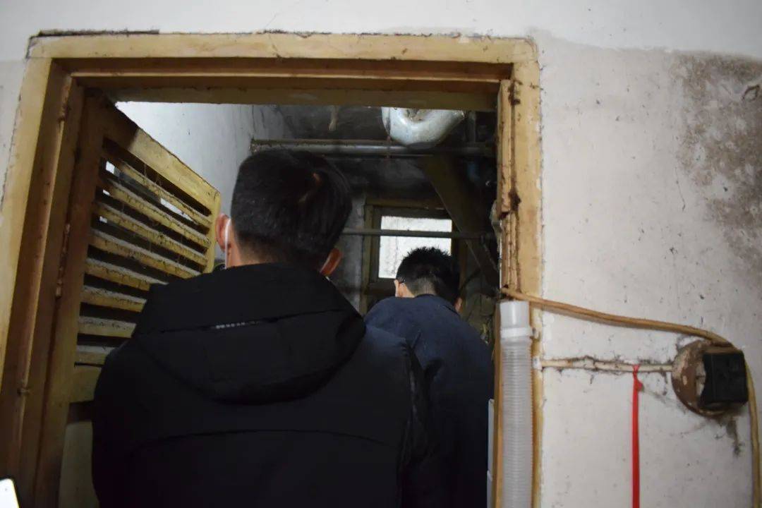 安徽退休夫妻的43㎡：逆袭的老破小那么多，看哭我的头一个