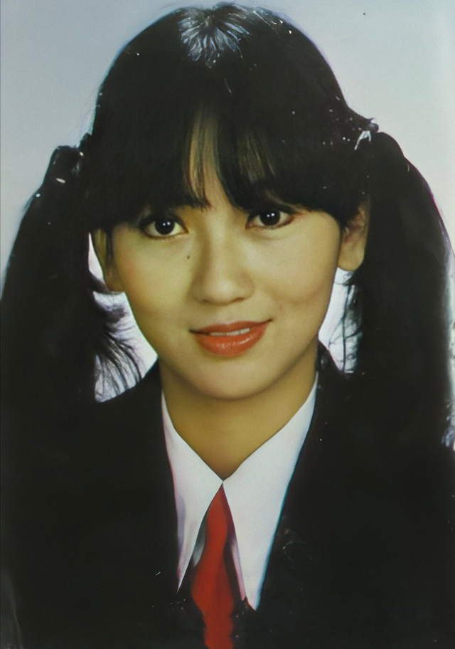 赵雅芝|赵雅芝的3个儿子，个个让她骄傲！