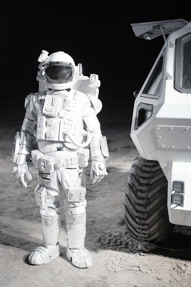 离开地球移民火星,至少还需要多少年?你愿意去火星吗?