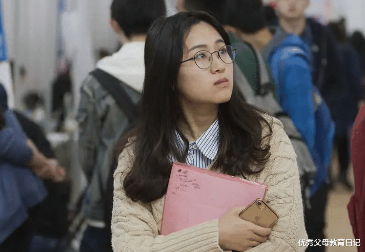 求职|大学生找工作的人情世故:这几个人必须牢牢摁住,少走许多弯路