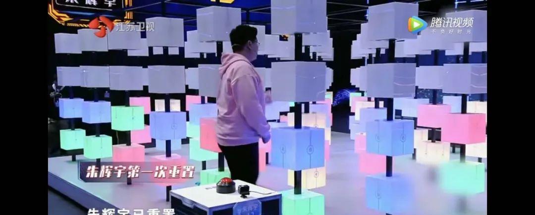 颖儿|昔日综艺冠军公开喊穷,身家不足300元:你纠缠过往的样子真low