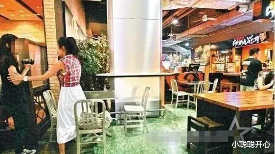 黑涩会美眉|还记得黑涩会丫头吗？从睡蟑螂屋到挤进名媛圈