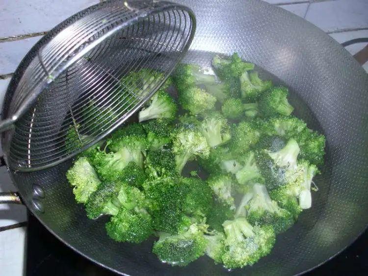 脚气|建议中老年人:末伏天,常吃这种“护心脏”食物,赶走秋老虎!