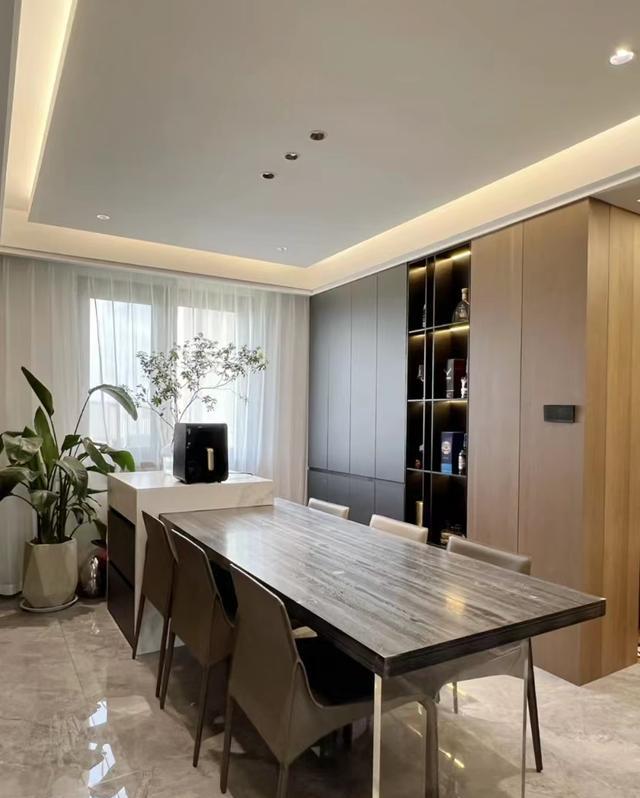 看了他家172的房才知道什么叫高雅,全屋没有一丝俗气,太美了