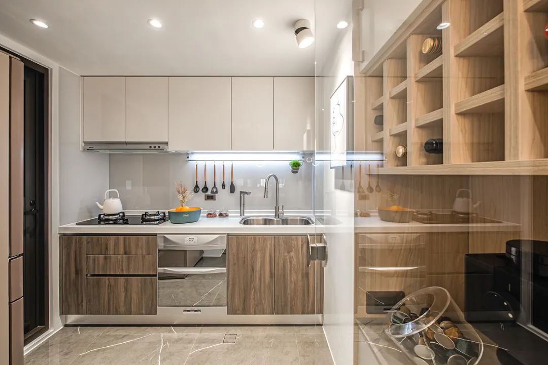 小户型的高光时刻,低彩度的空间,50㎡两居室,透出雅致和清新