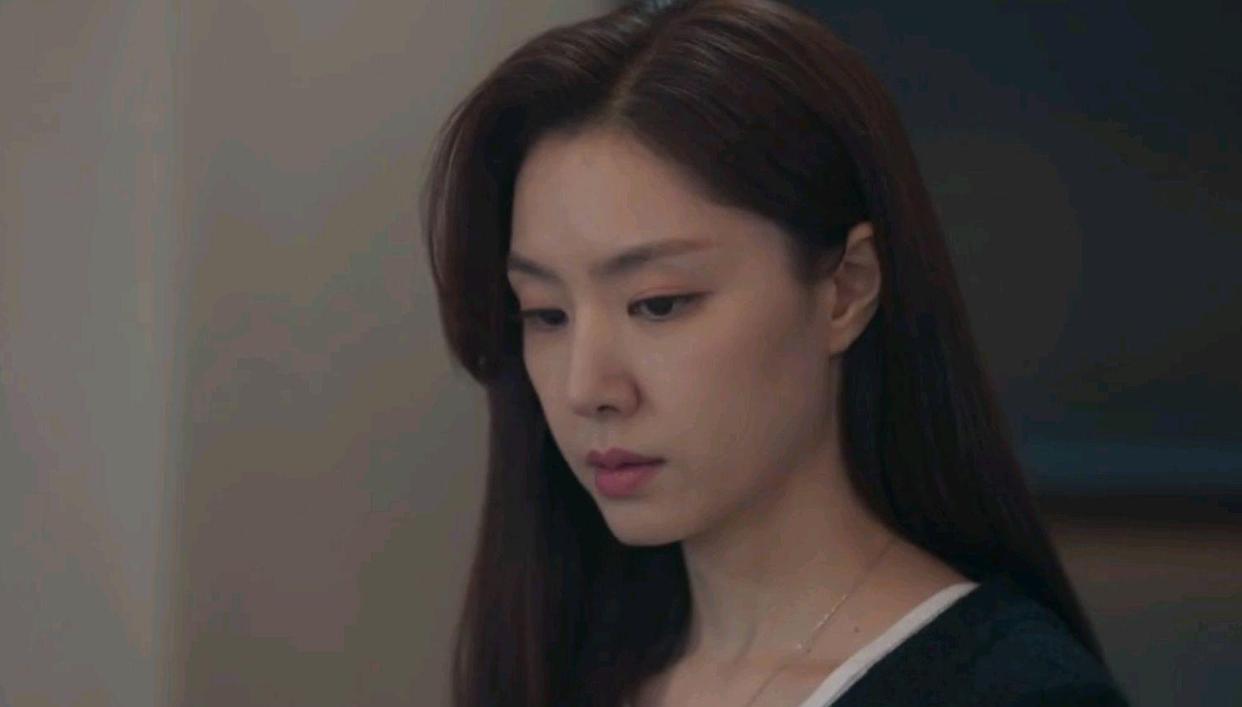 恩江|一边煽风点火,一边全部掏空,《红气球》第8集:恩江彻底黑化