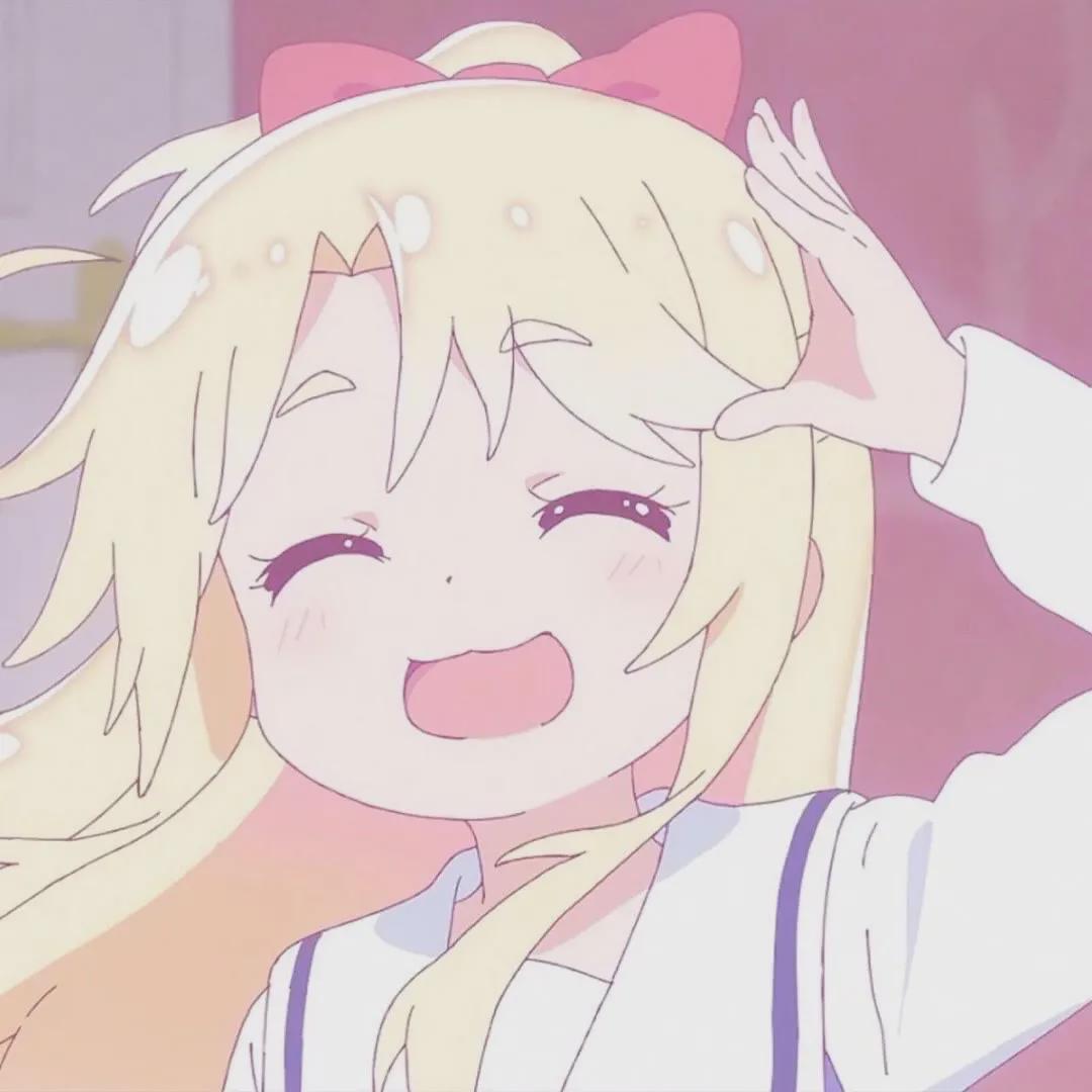 |动漫头像：你唯唯诺诺，她肆无忌惮