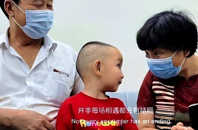 直播带货|熊磊一木同框直播带货，公公郭希宽现身直播间，一木感谢粉丝支持