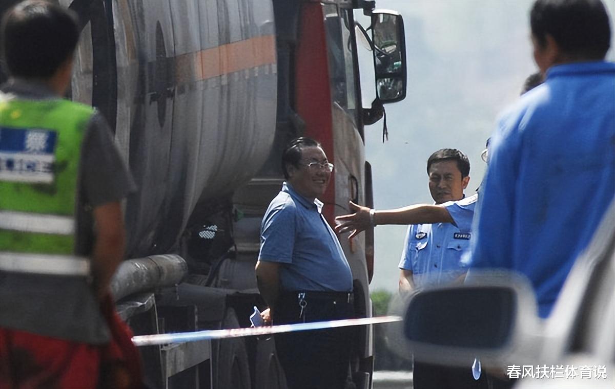 名表|钓鱼执法钓出14万的“绿水鬼”，这表太惹眼10年前的“表哥”也不敢戴