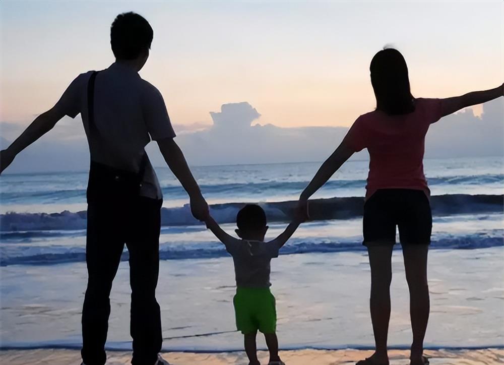 十二年过去了,“我爸是李刚”的男子出狱求职被拒,成为装修工人