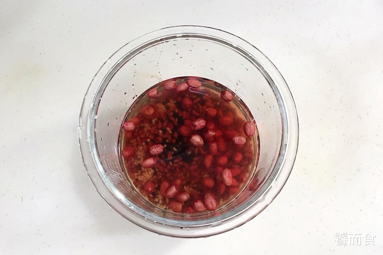 红糖|适合女人常喝的五红粥，天冷喝一碗，从头暖到脚