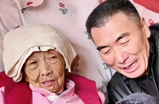 李玉成|85岁马玉琴去世了？李玉成连发3天库存，评论区回复成亮点