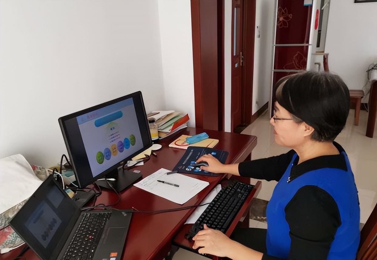 学生又成韭菜,网课平台收费了,资本太贪婪不充钱摄像头打不开