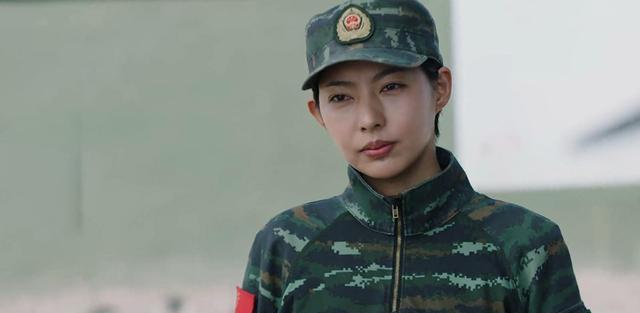 特战行动|《特战行动》五朵军花大赏，各有各的颜值和性格，但唯她玛丽苏