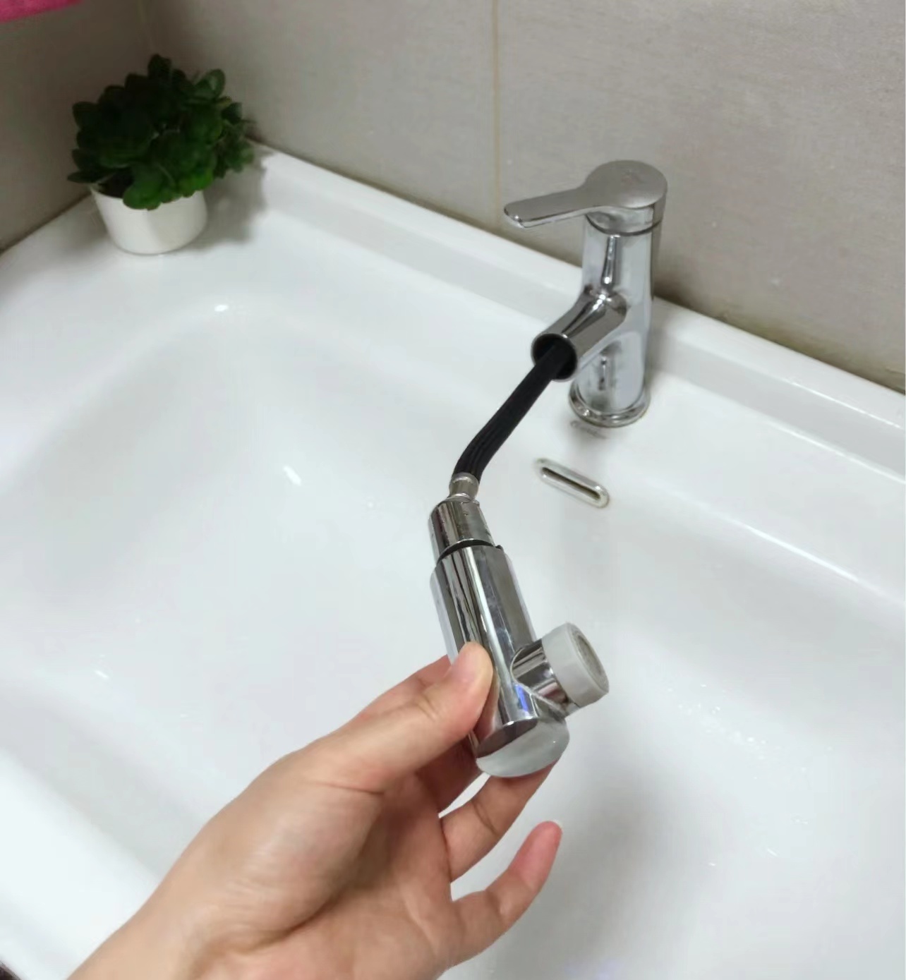 这7种传统的厨卫用品别再买了，都有替代品，不贵但却更好用！