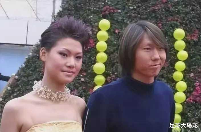 李铁妻子身份曝光,经营6家公司,移民美国享福,老公出事闹离婚