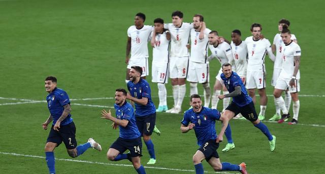 2-1，110分钟绝杀欧洲8冠王！87192球迷现场见证，女王发文庆祝