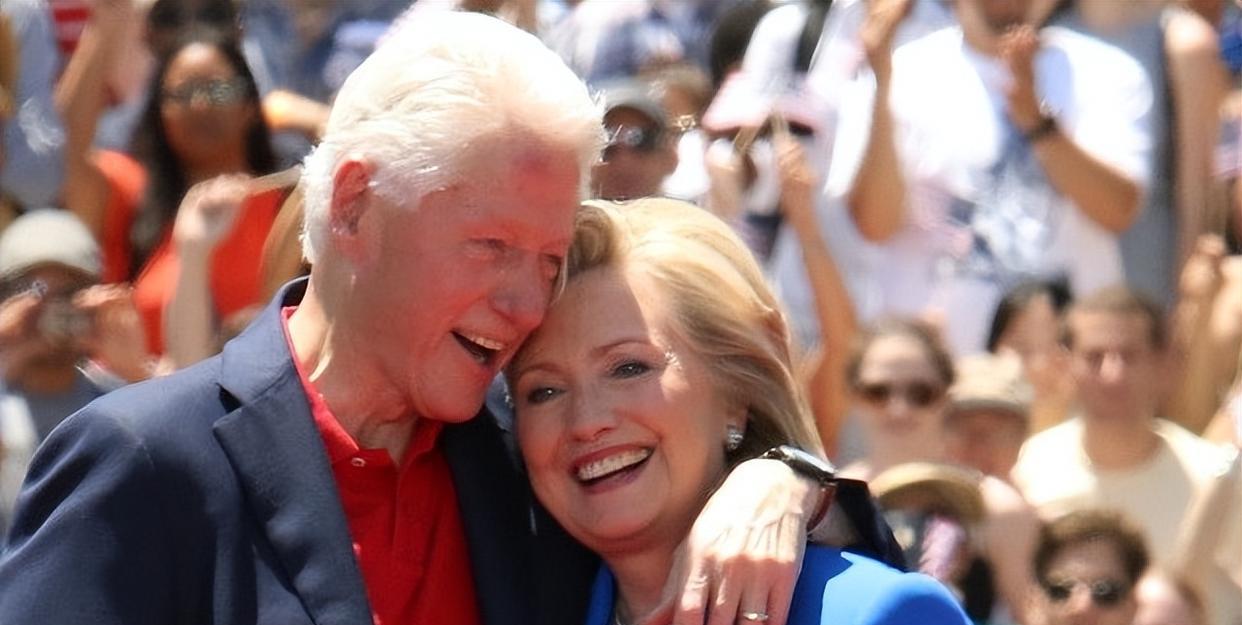 克林顿|73岁克林顿像小孩模样，希拉里发他小时候的照片送祝福，岁月匆匆