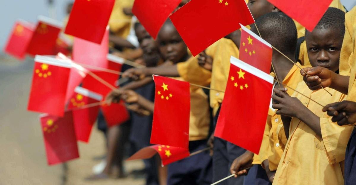 为何中国男人到非洲后,扎根当地娶妻生子,不愿再回国!