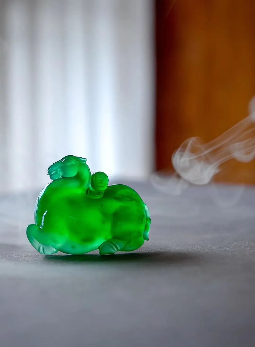 翡翠|翡翠雕刻中讲究的3个规律5个细节，你注意到了吗？