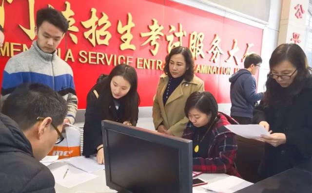 招聘|面向研究生招聘的编制考试,部分岗位可免笔试,研究生有“福”了