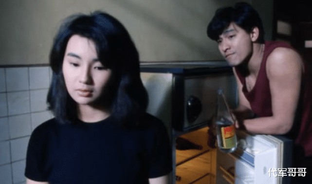 张曼玉|58岁张曼玉近况曝光，离婚后退出演艺圈，如今孤身一人依然性感妩媚