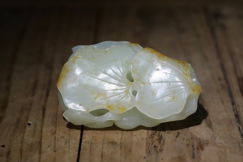 翡翠手镯|舊藏和田玉“枣黄皮 葫芦玉珮”