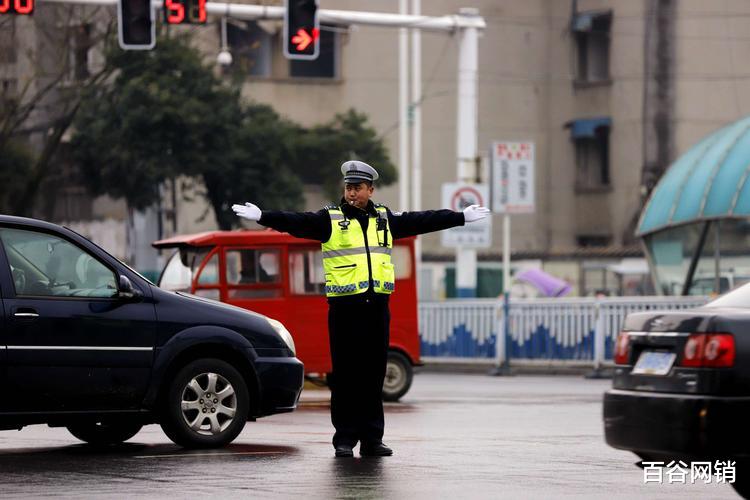 教师|我国哪些职业被称为铁饭碗？高考生首选5大专业