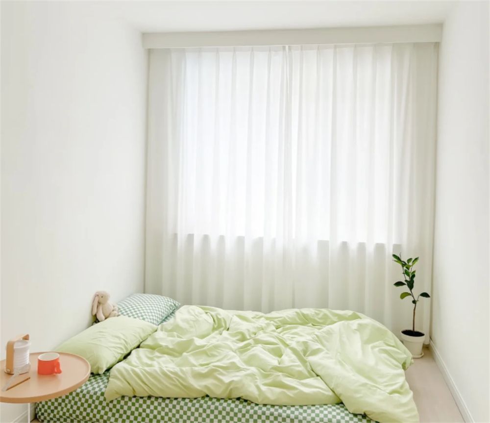 一家三口买下125㎡学区房,入住三年,家徒四壁,又简单又干净