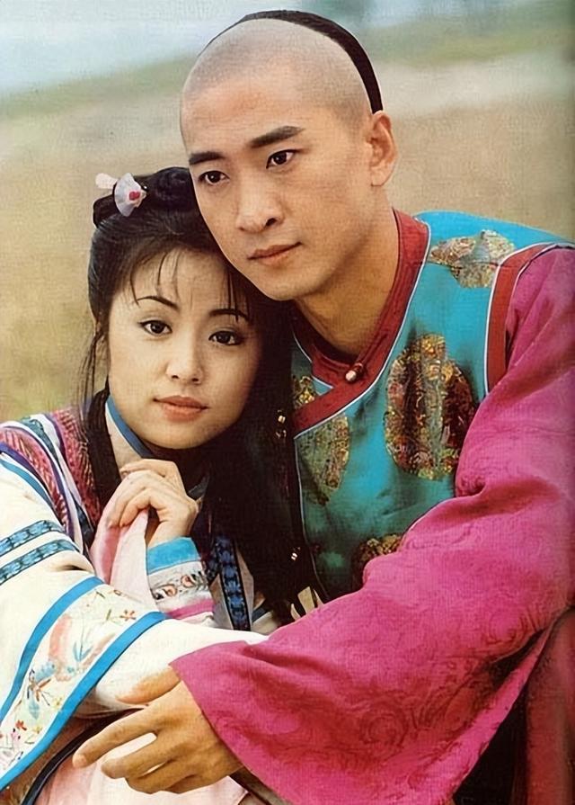 李晟|李晟:因戏结缘嫁给“尔康”,结婚生子如今生活幸福,家庭美满