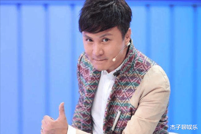 主持人|过气主持人有多卑微?蹭朋友热度不说,还公开在舞台上求职