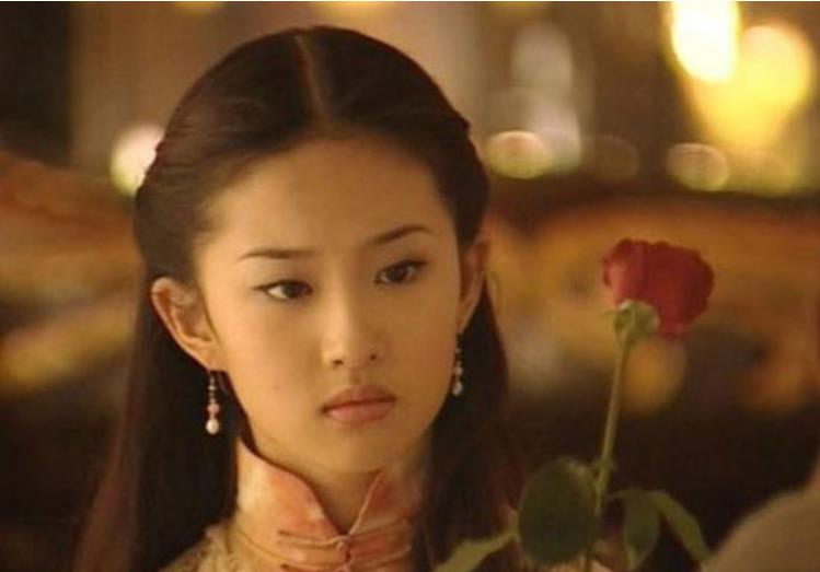 陈金飞|独宠刘亦菲23年，让杨采钰手握一线资源，陈金飞到底有多豪气？