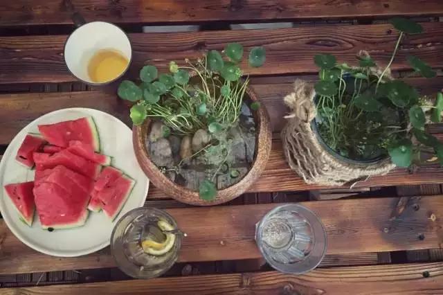 惊艳！美女仅花3500块，打造的出租屋竟媲美咖啡厅！