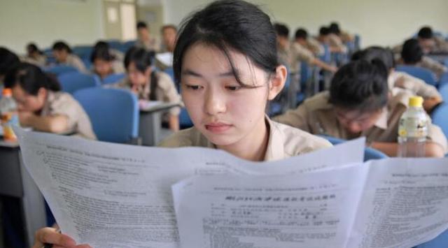 大学|“我们只看第一学历”,985硕士有苦难言,难道考研没用了吗?