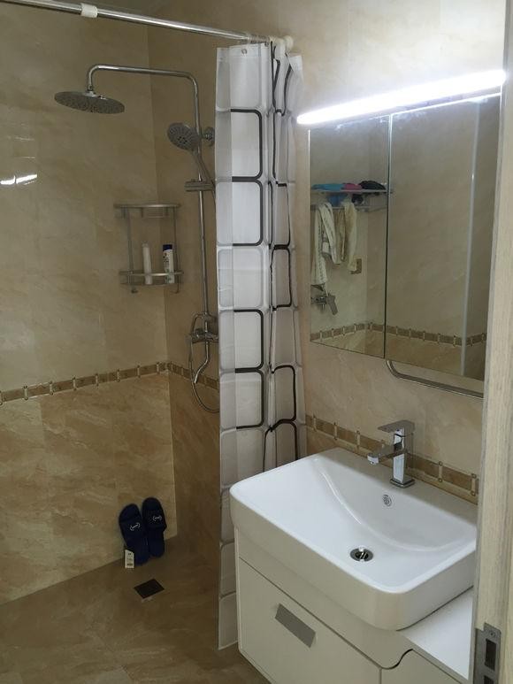 晒晒朋友88平新家,头一次见餐客厅这么隔断的,搞笑的吧?