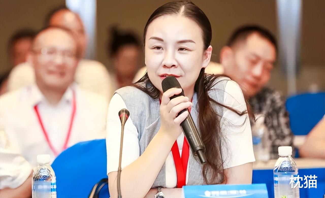 电子商务|湖北女首富赖春临,摆摊起家,如今身家已达60亿