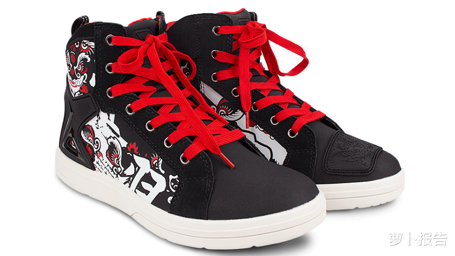 手套 提升颜值最快方法！一套摩托“皮肤”搞定