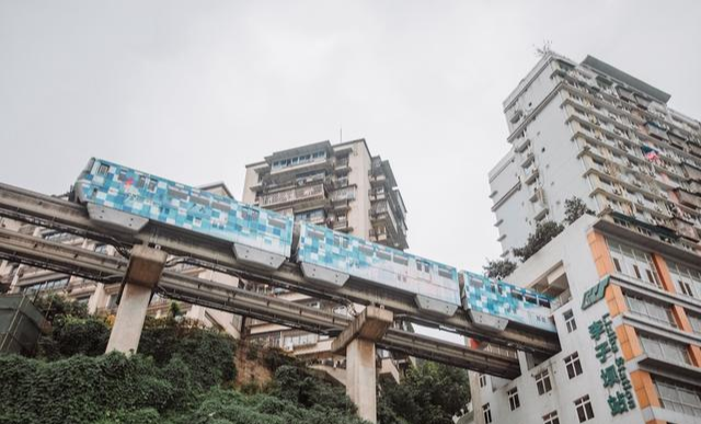 |中国5A景区最多的城市，坐拥9大5A景区，常被误认为一个省