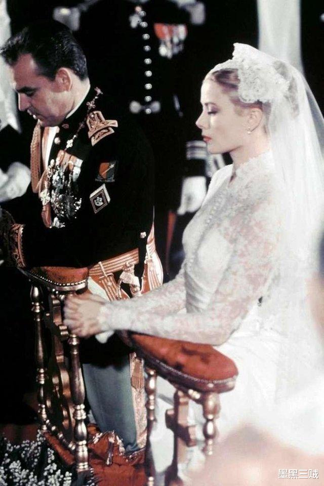 奥黛丽·赫本|召唤赫本梦露？单挑选美，跨度50年的女星们隔空大赛