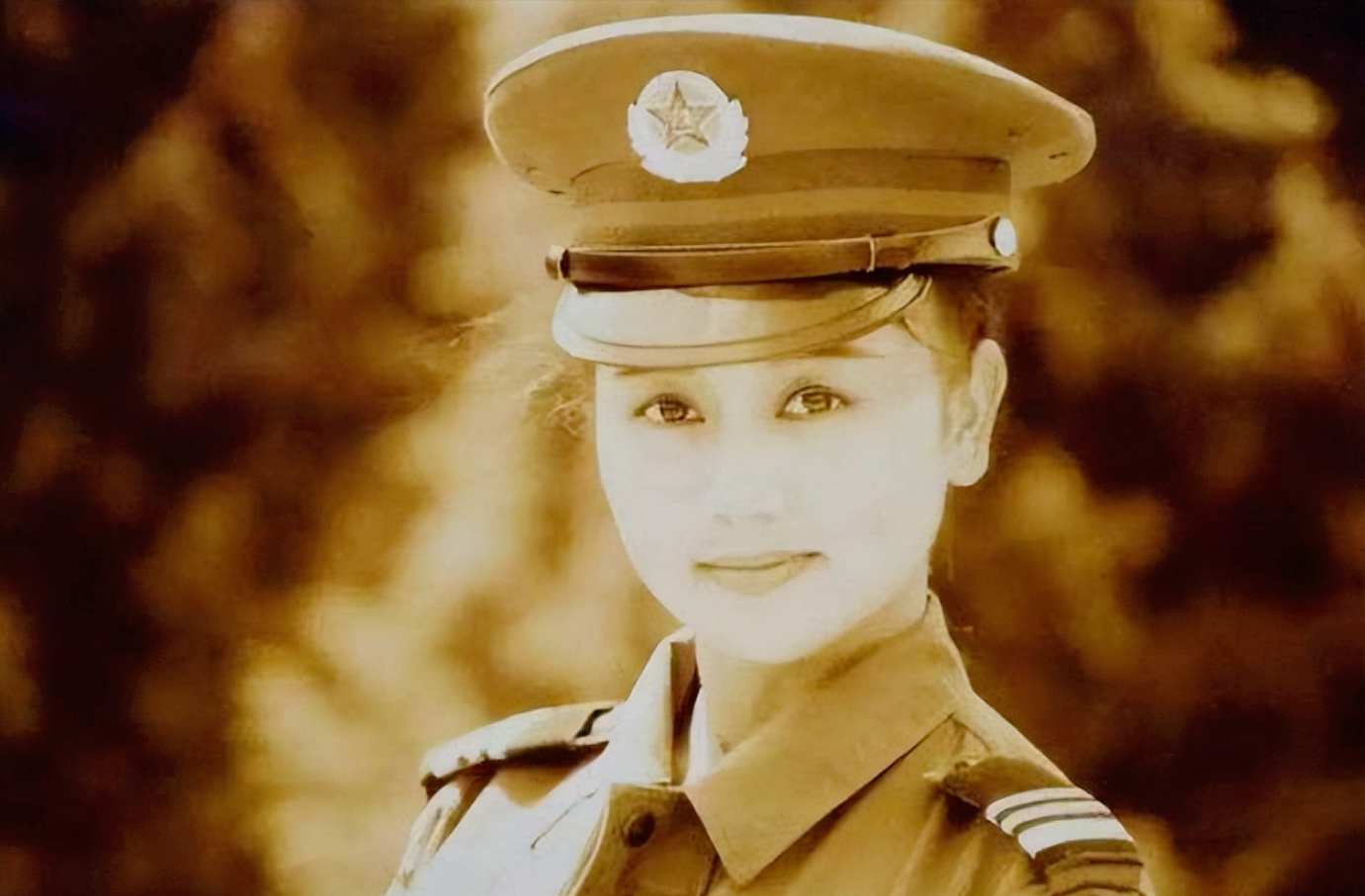 徐锦江|“宠妻狂魔”徐锦江:见面3次定终身,相爱25年,财产全归妻子