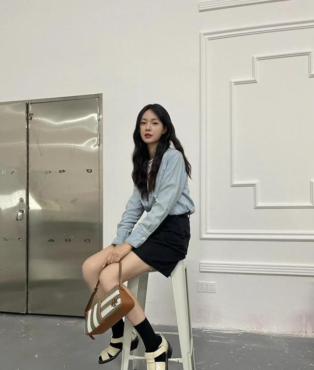 沈梦辰|沈梦辰晒通勤装,背几千元包包,嫁给杜海涛后依然活成少女