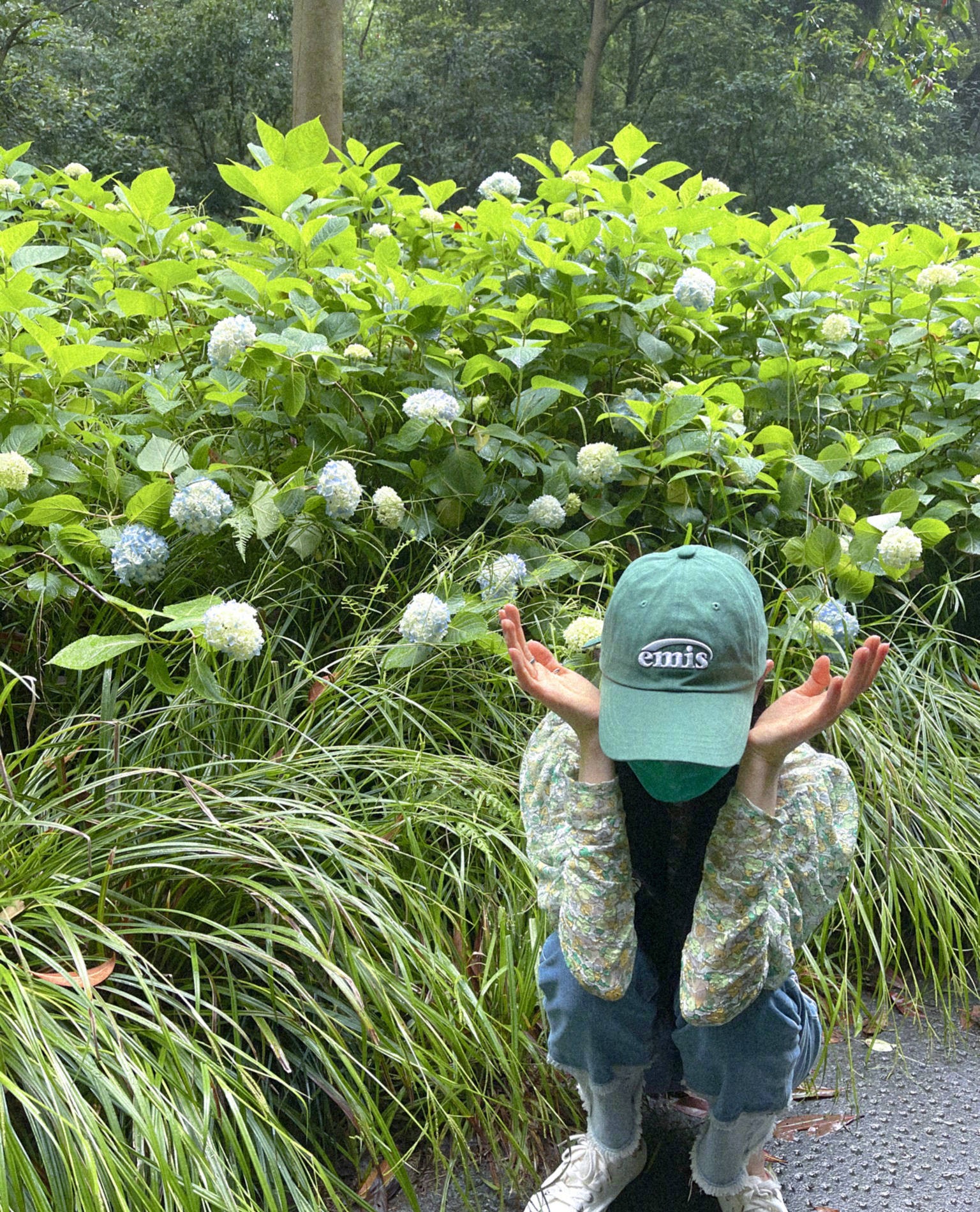 迪丽热巴|女明星们集体戴绿帽!迪丽热巴、周雨彤为它痴迷?